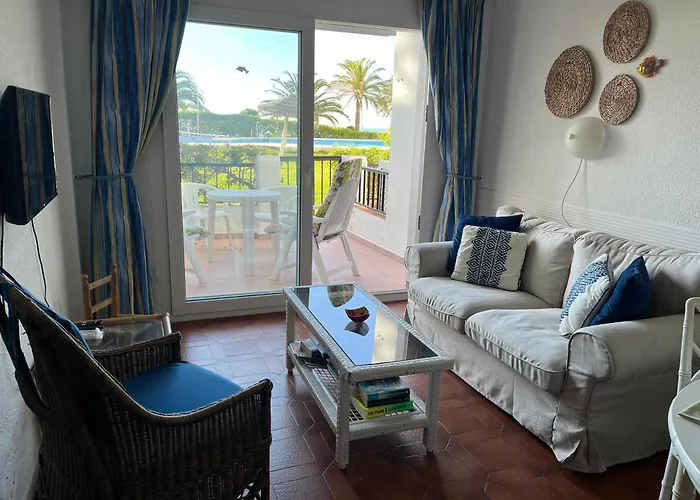 Sea&pool view garden apartment Las Palmeras Nerja